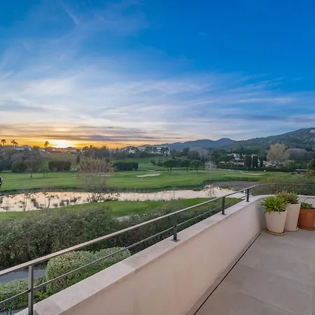 Neuve Sur Golf - Soleil Couchant - Piscine